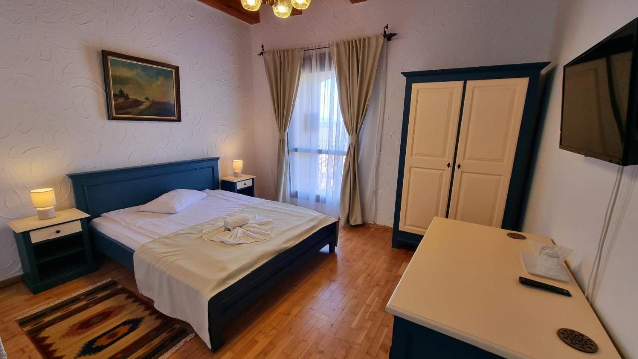 Hanul Moara Cu Noroc Ineu  Dış mekan fotoğraf